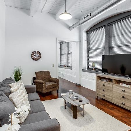 Апартаменты Ny Style Centric Loft With King Bed By Park Ave Рочестер Экстерьер фото