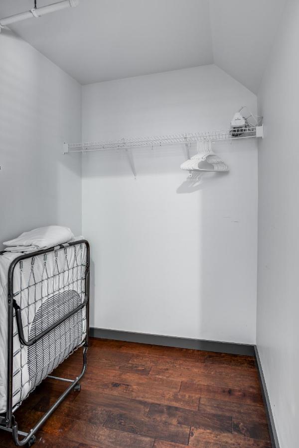 Апартаменты Ny Style Centric Loft With King Bed By Park Ave Рочестер Экстерьер фото